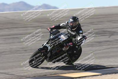 media/Oct-13-2025-Moto Forza (Mon) [[a66d839500]]/4-C Group/Session 2 (Bowl)/